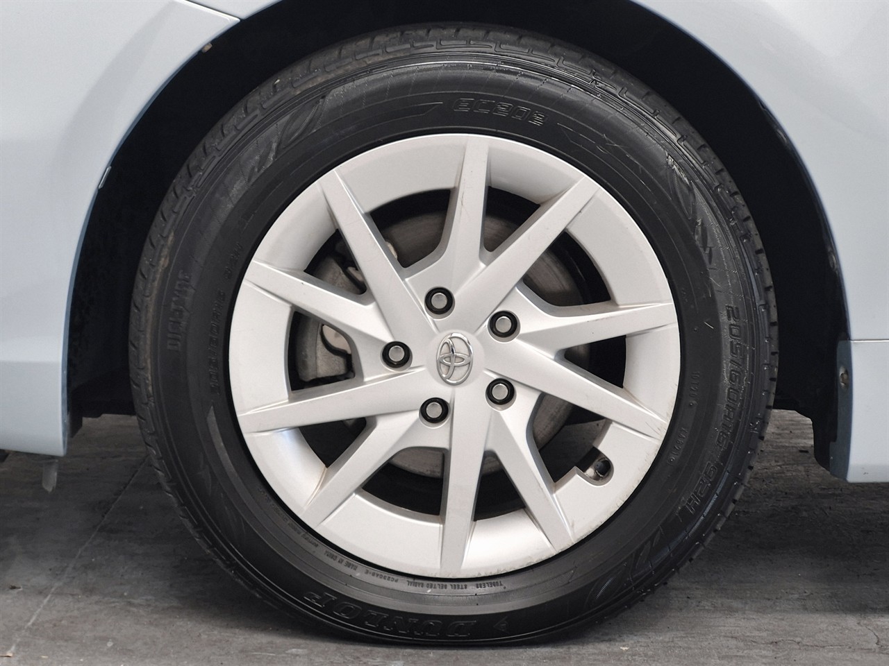 2013 Toyota Prius Alpha