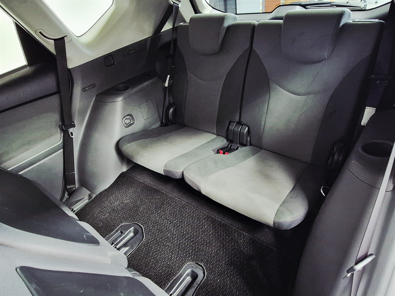 2013 Toyota Prius Alpha