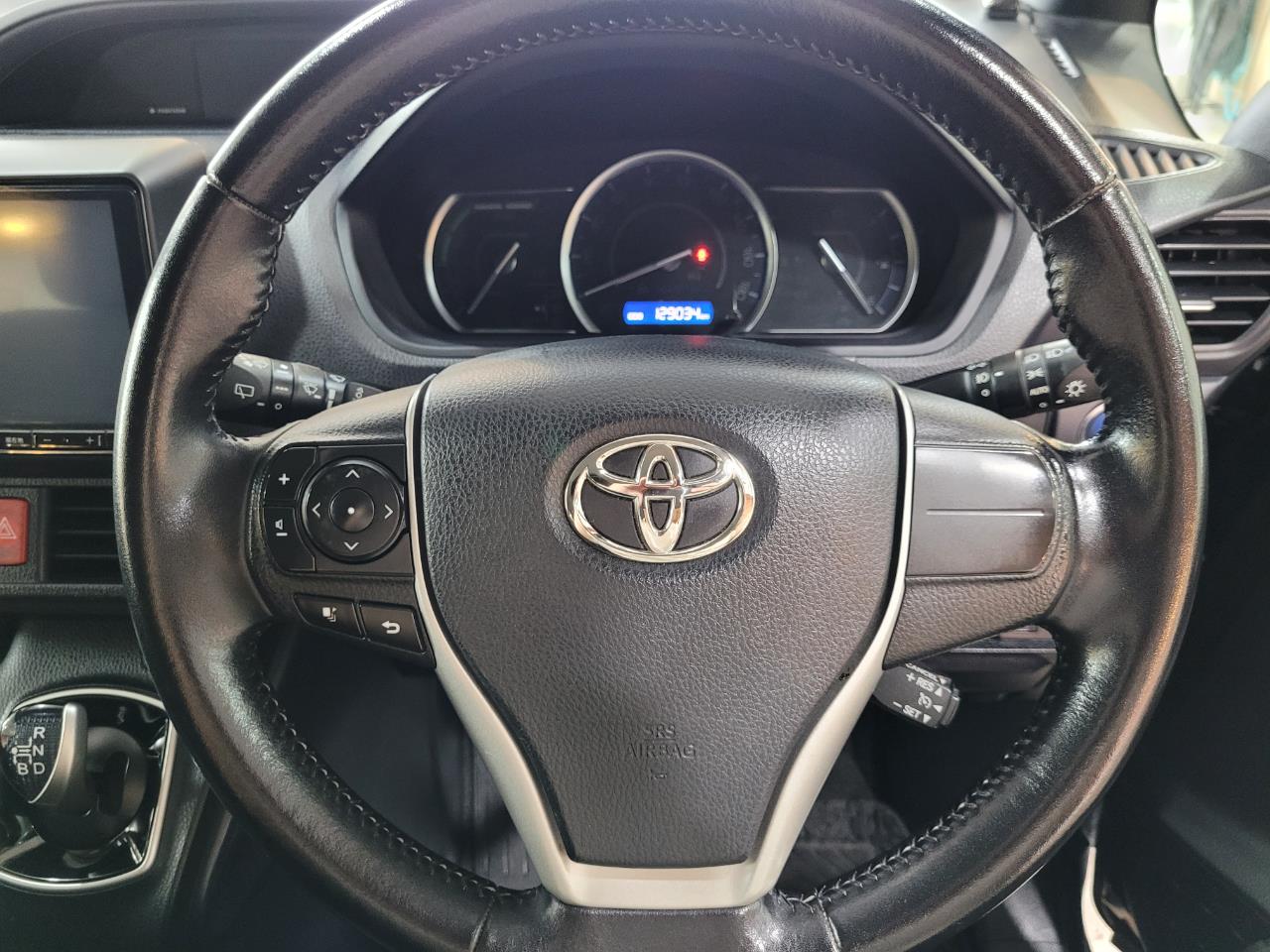2014 Toyota Voxy
