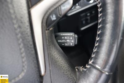 2019 Toyota Land Cruiser Prado - Thumbnail