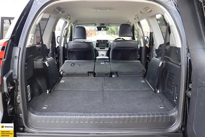 2019 Toyota Land Cruiser Prado - Thumbnail