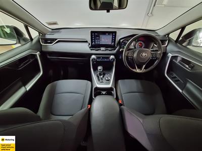 2021 Toyota RAV4 - Thumbnail