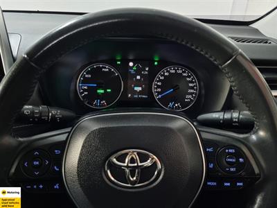 2021 Toyota RAV4 - Thumbnail