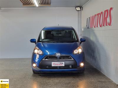 2016 Toyota Sienta - Thumbnail