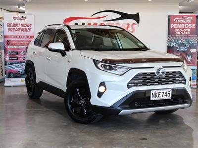 2021 Toyota RAV4 - Thumbnail