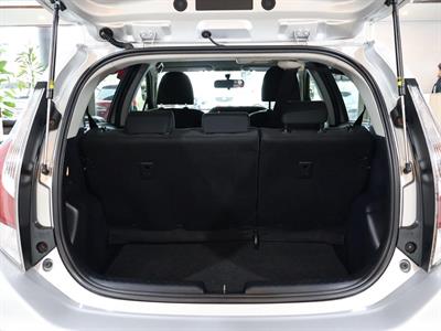 2015 Toyota Aqua - Thumbnail