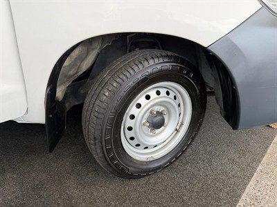 2011 Toyota Hilux - Thumbnail