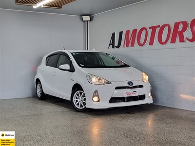 2013 Toyota Aqua - Thumbnail