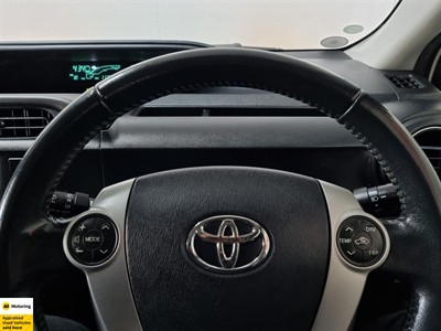 2013 Toyota Aqua - Thumbnail