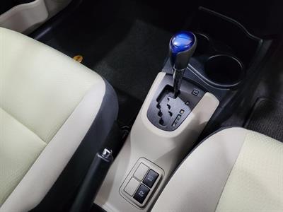 2012 Toyota Aqua - Thumbnail