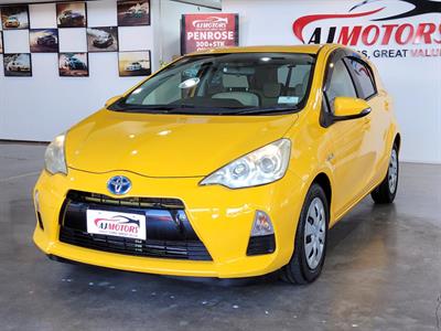 2012 Toyota Aqua - Thumbnail