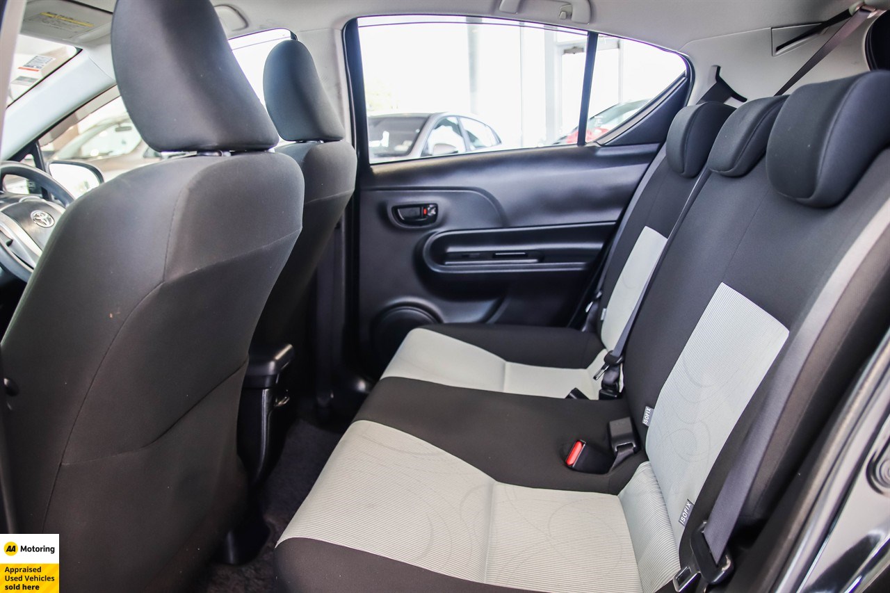 2013 Toyota Aqua