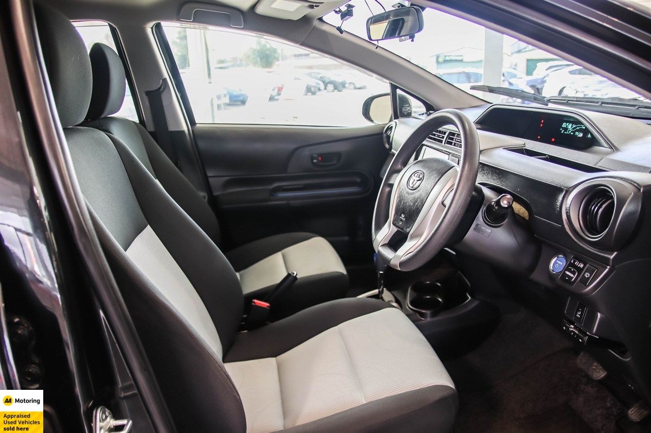 2013 Toyota Aqua