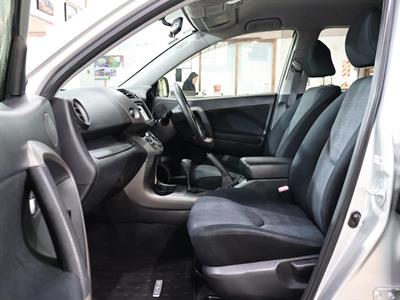 2006 Toyota RAV4 - Thumbnail