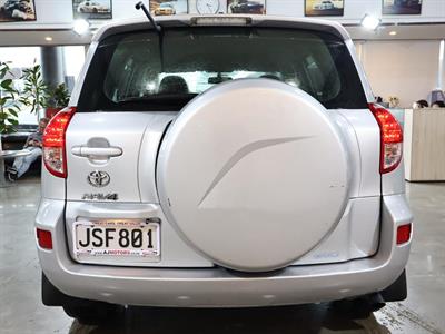 2006 Toyota RAV4 - Thumbnail