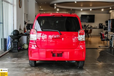 2014 Toyota Spade - Thumbnail