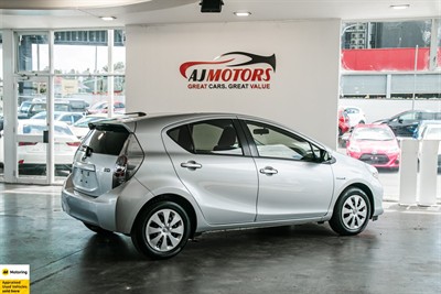 2014 Toyota Aqua - Thumbnail