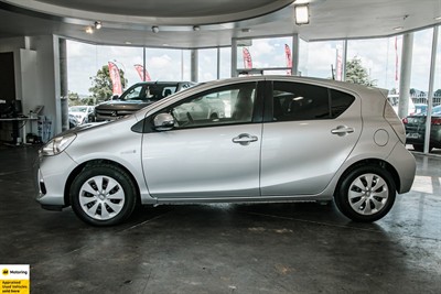 2014 Toyota Aqua - Thumbnail