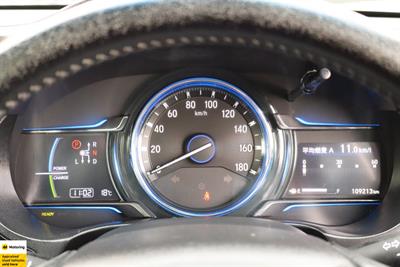 2015 Honda Grace - Thumbnail