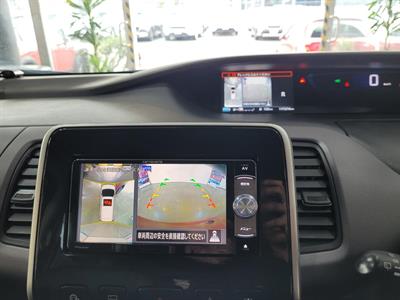 2018 Nissan Serena - Thumbnail