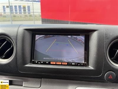 2017 Nissan NV350 - Thumbnail