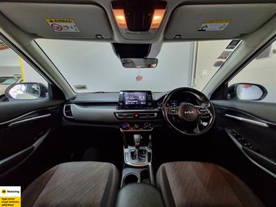 2022 Kia Seltos - Thumbnail