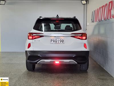 2022 Kia Seltos - Thumbnail