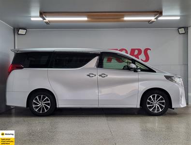 2015 Toyota Alphard - Thumbnail