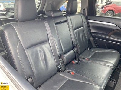 2018 Toyota Highlander - Thumbnail