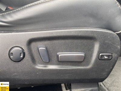 2018 Toyota Highlander - Thumbnail