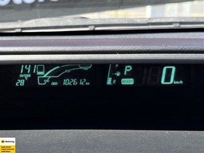 2012 Toyota Aqua - Thumbnail