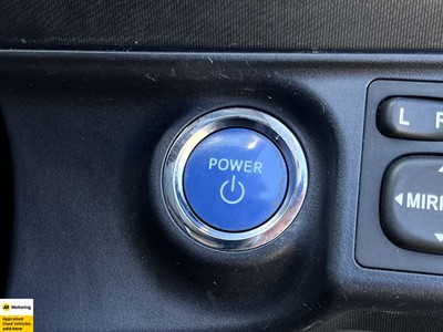 2012 Toyota Aqua - Thumbnail