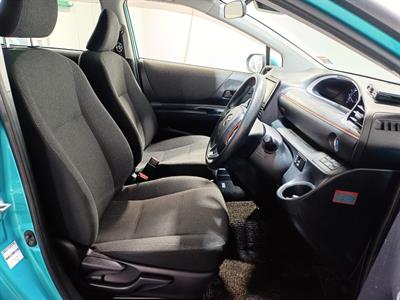 2018 Toyota Sienta - Thumbnail