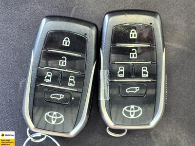 2024 Toyota Alphard - Thumbnail