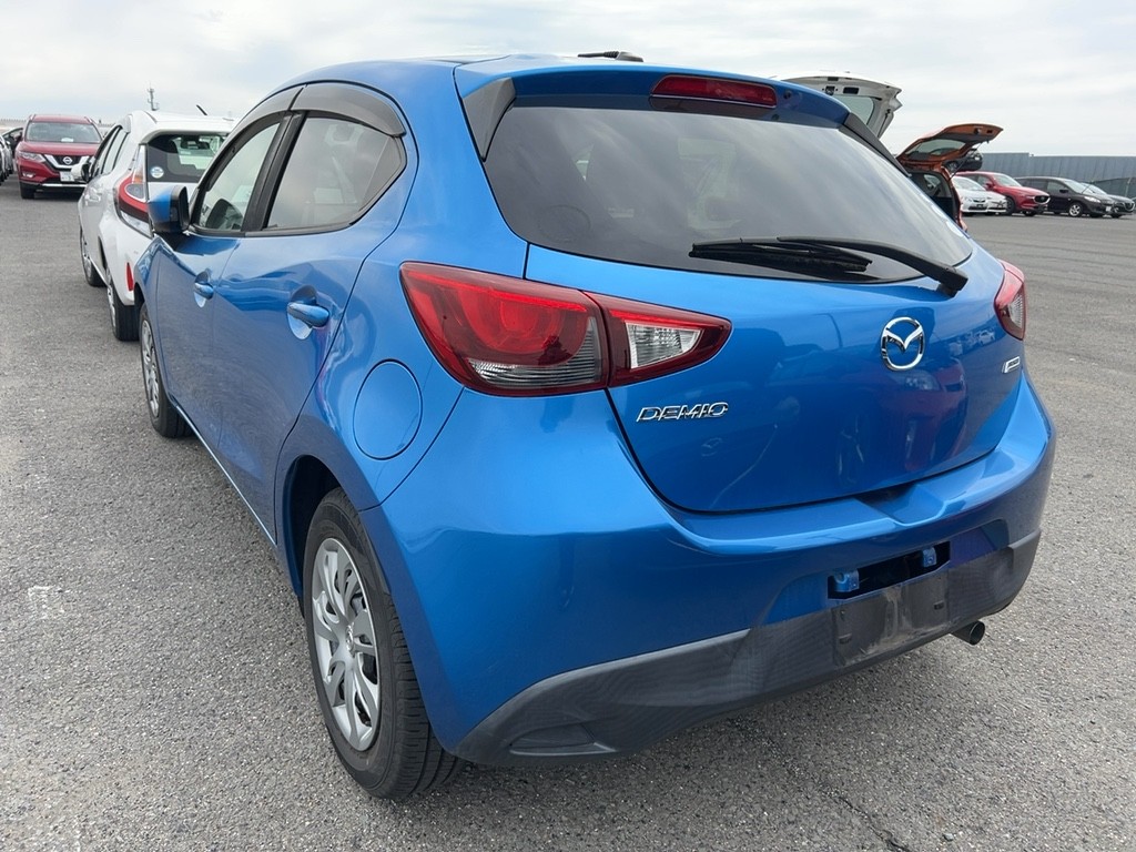 2015 Mazda Demio