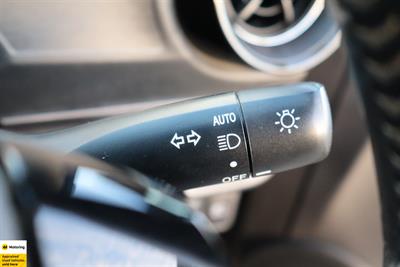 2019 Toyota Aqua - Thumbnail