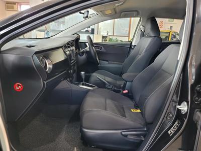 2013 Toyota Auris - Thumbnail
