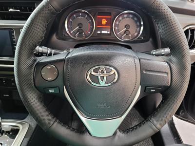 2013 Toyota Auris - Thumbnail