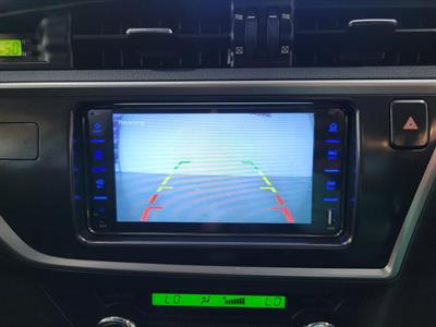 2013 Toyota Auris - Thumbnail