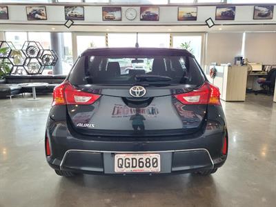 2013 Toyota Auris - Thumbnail