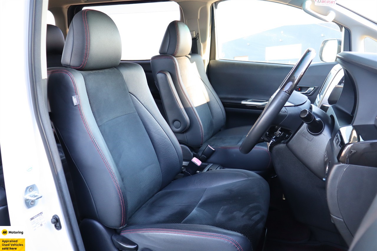 2012 Toyota Vellfire