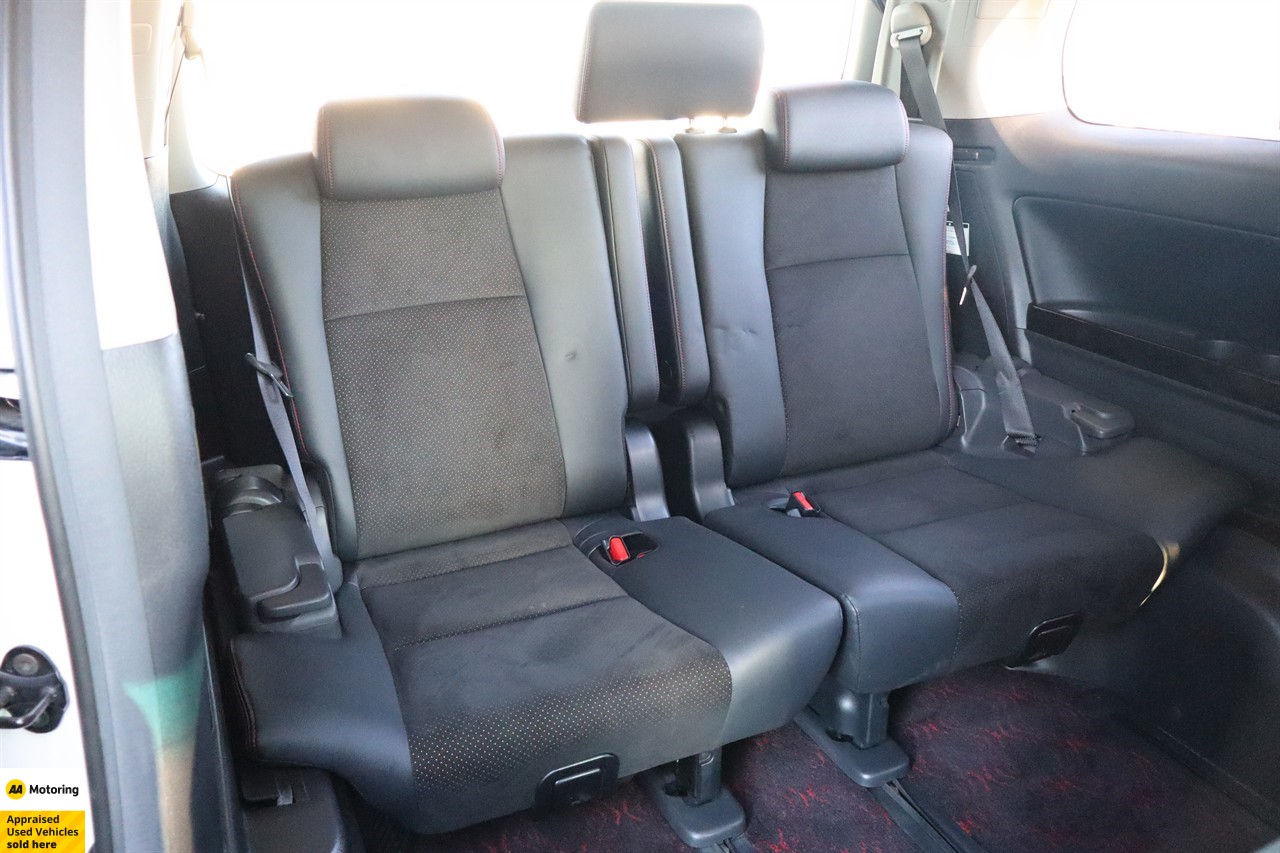 2012 Toyota Vellfire
