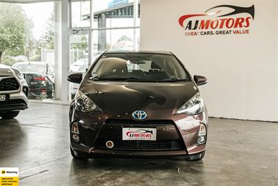 2014 Toyota Aqua - Thumbnail