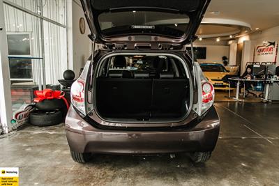 2014 Toyota Aqua - Thumbnail