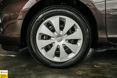 2014 Toyota Aqua - Thumbnail