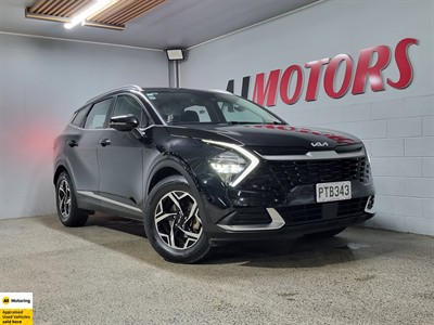 2023 Kia Sportage - Thumbnail