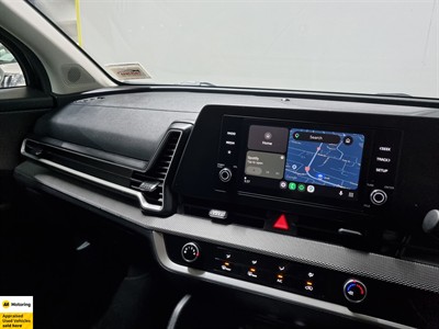 2023 Kia Sportage - Thumbnail