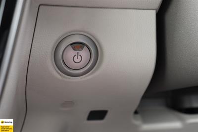 2016 Nissan Leaf - Thumbnail