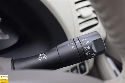 2016 Nissan Leaf - Thumbnail