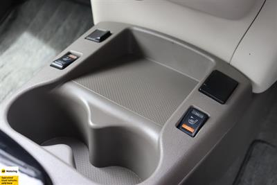 2016 Nissan Leaf - Thumbnail